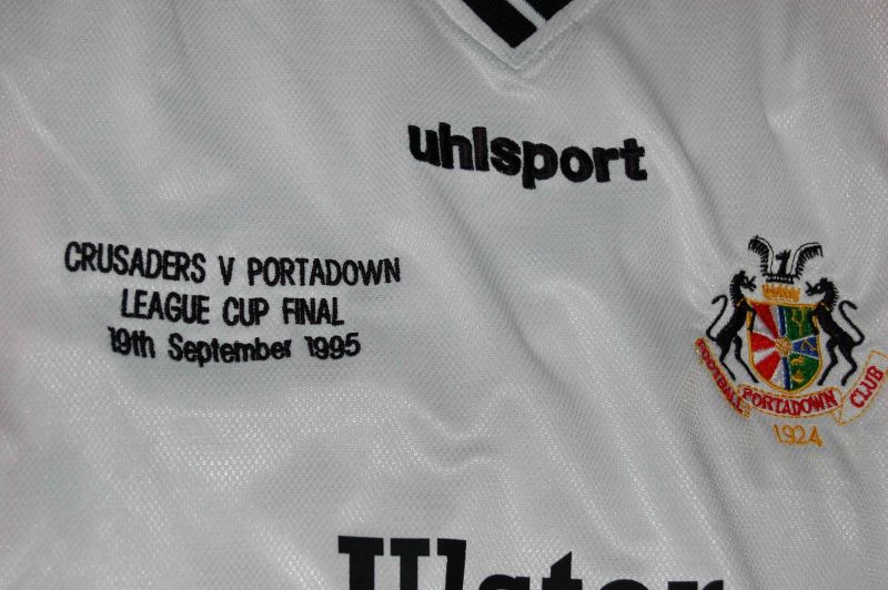 maillot de portadown fc particulier 1995 rétro