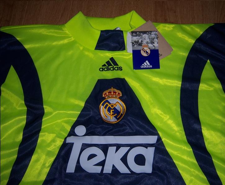 maillot de real madrid gardien 1998-1999 rétro maillot de real madrid gardien 1998-1999 rétro