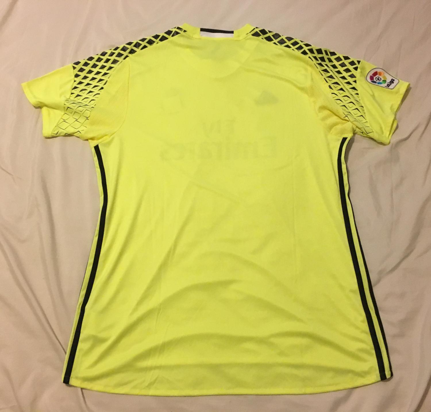 maillot de real madrid gardien 2016-2017 rétro maillot de real madrid gardien 2016-2017 rétro