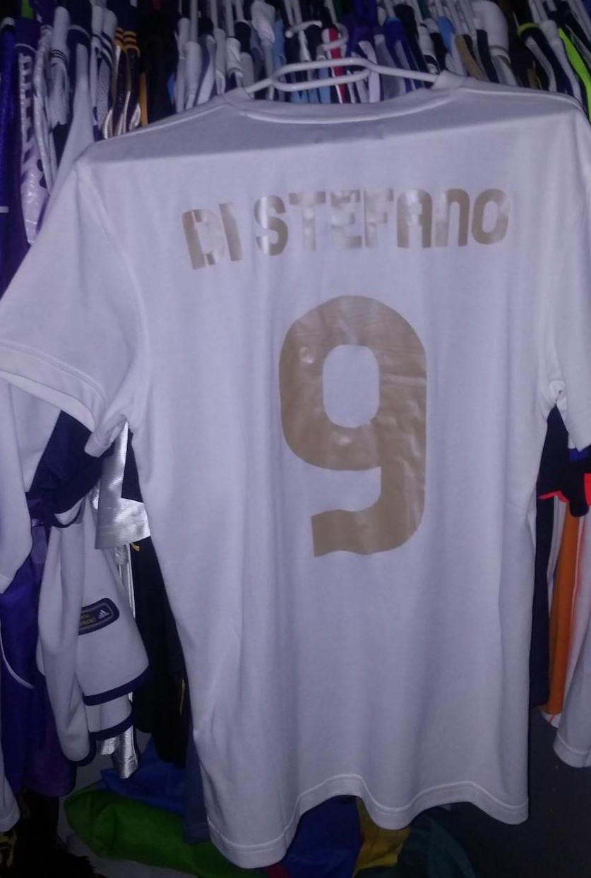 maillot de real madrid particulier 1964-1966 rétro maillot de real madrid particulier 1964-1966 rétro