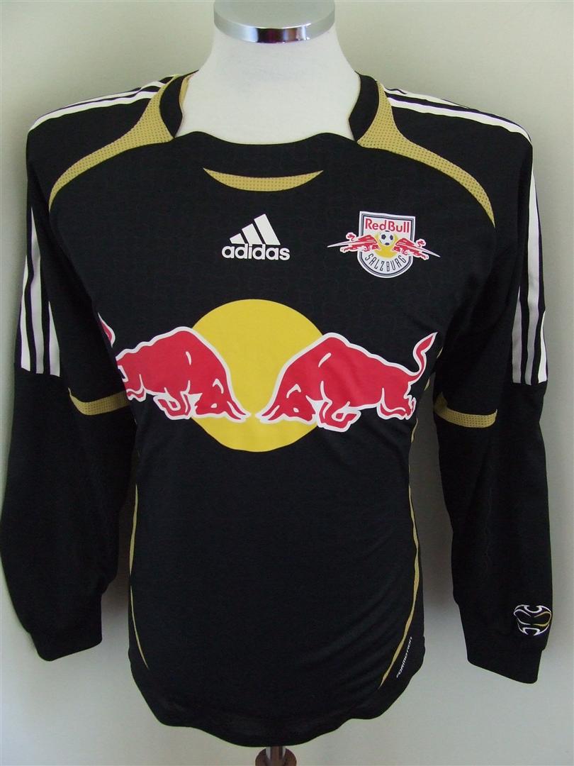 maillot de red bull salzburgo gardien 2008-2011 rétro