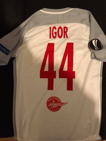 maillot de red bull salzburgo réplique 2017-2018 pas cher maillot de red bull salzburgo réplique 2017-2018 pas cher