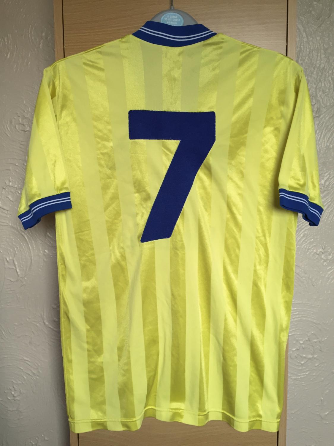 maillot de sheffield wednesday exterieur 1983-1984 pas cher maillot de sheffield wednesday exterieur 1983-1984 pas cher