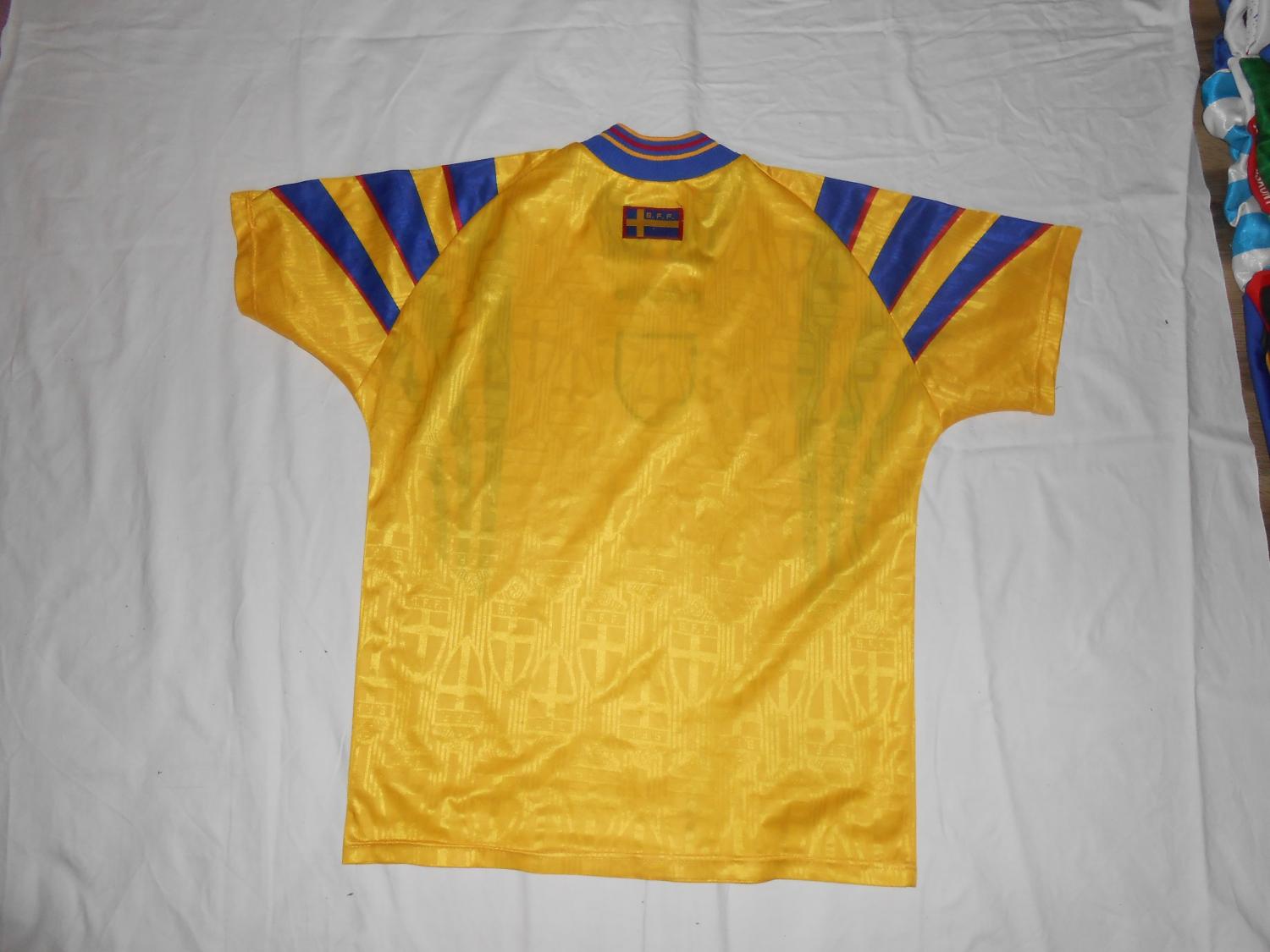 maillot de suède domicile 1996-1998 rétro