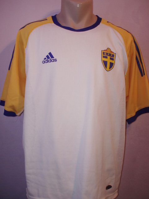 maillot de suède exterieur 2001-2002 rétro