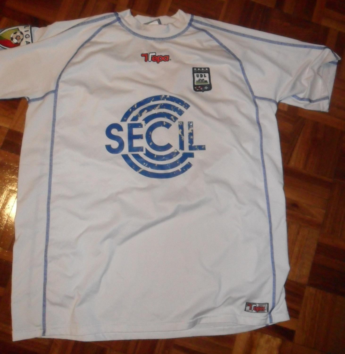 maillot de união de leiria domicile 2001-2002 pas cher