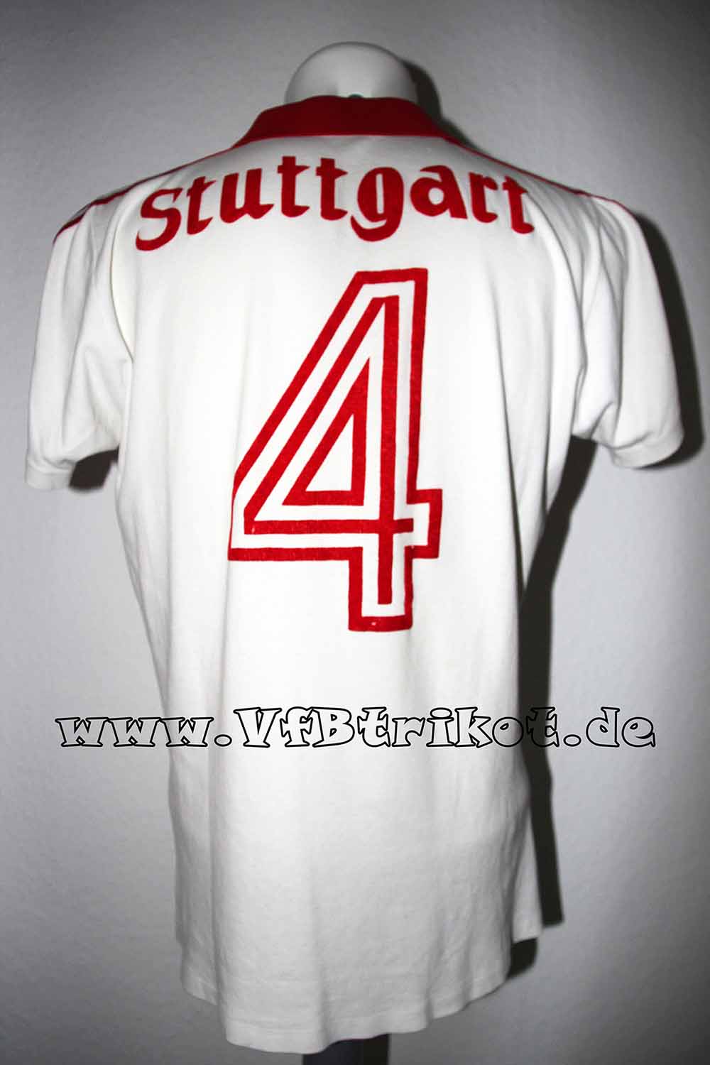 maillot de vfb stuttgart domicile 1981-1982 rétro maillot de vfb stuttgart domicile 1981-1982 rétro