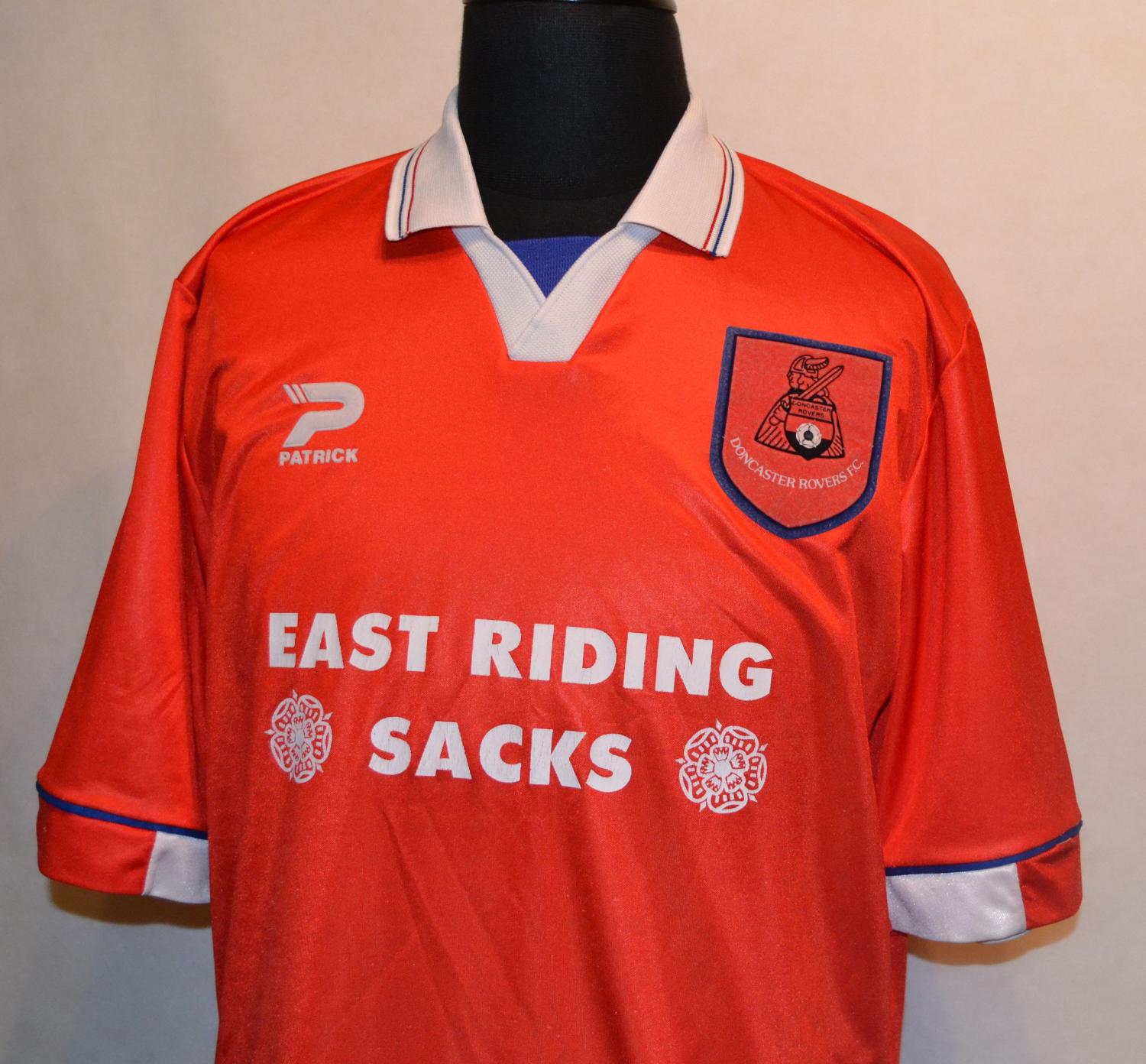 maillot doncaster rovers fc domicile 1996-1997 rétro maillot doncaster rovers fc domicile 1996-1997 rétro
