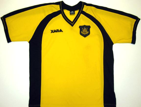 maillot dumbarton fc domicile 2000-2002 rétro