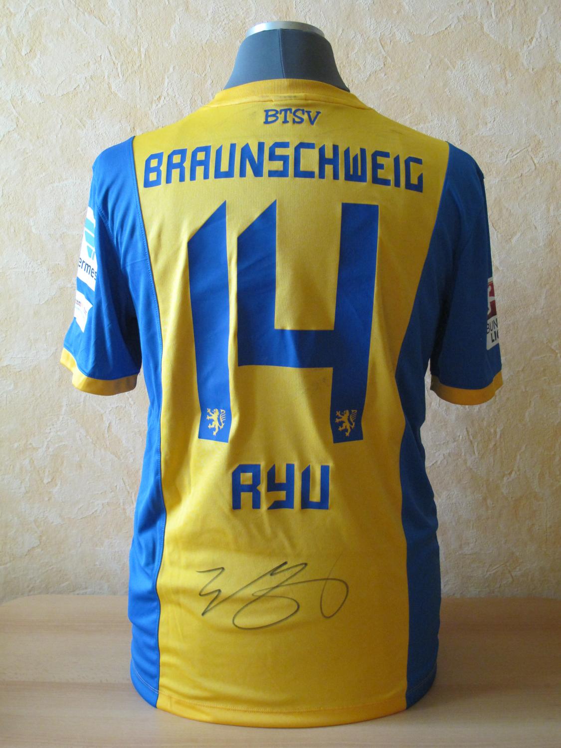 maillot eintracht brunswick particulier 2014-2015 rétro maillot eintracht brunswick particulier 2014-2015 rétro