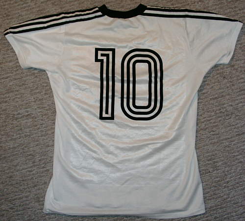 maillot eintracht francfort domicile 1975-1976 rétro maillot eintracht francfort domicile 1975-1976 rétro