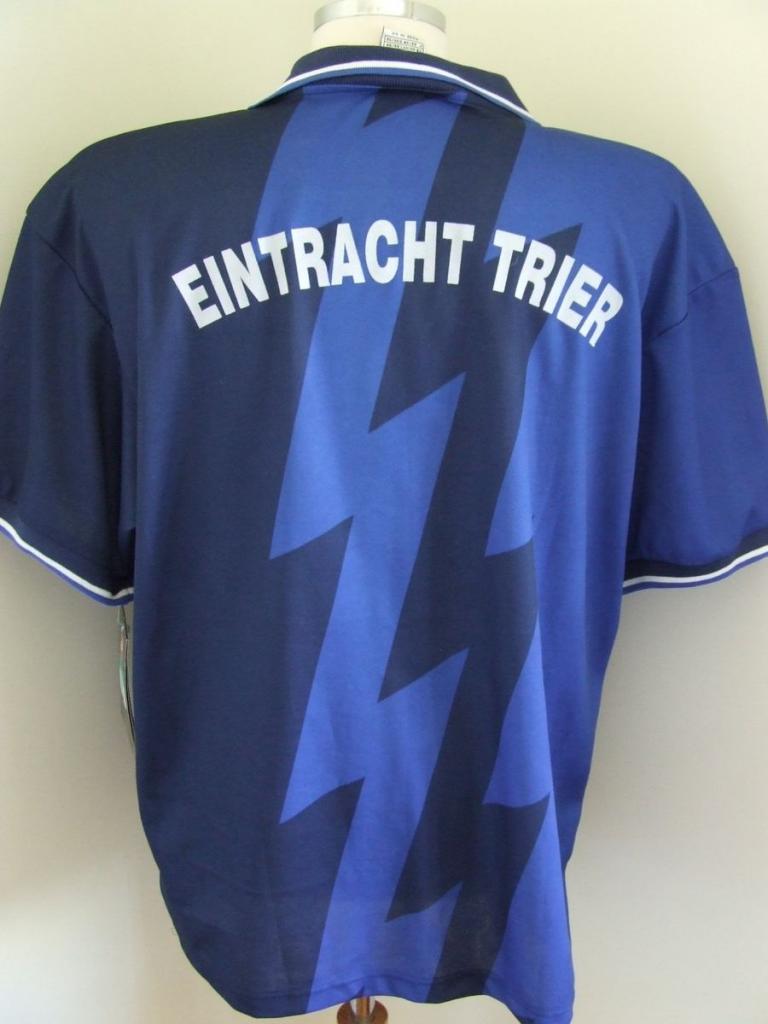 maillot eintracht tréveris domicile 1997-1998 rétro maillot eintracht tréveris domicile 1997-1998 rétro