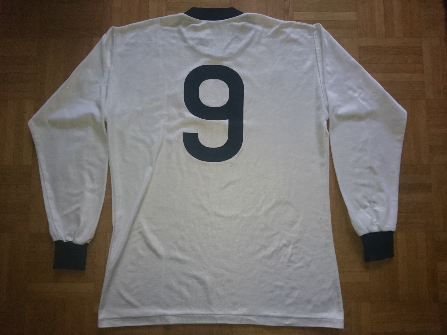 maillot équipe de allemagne domicile 1977 rétro maillot équipe de allemagne domicile 1977 rétro
