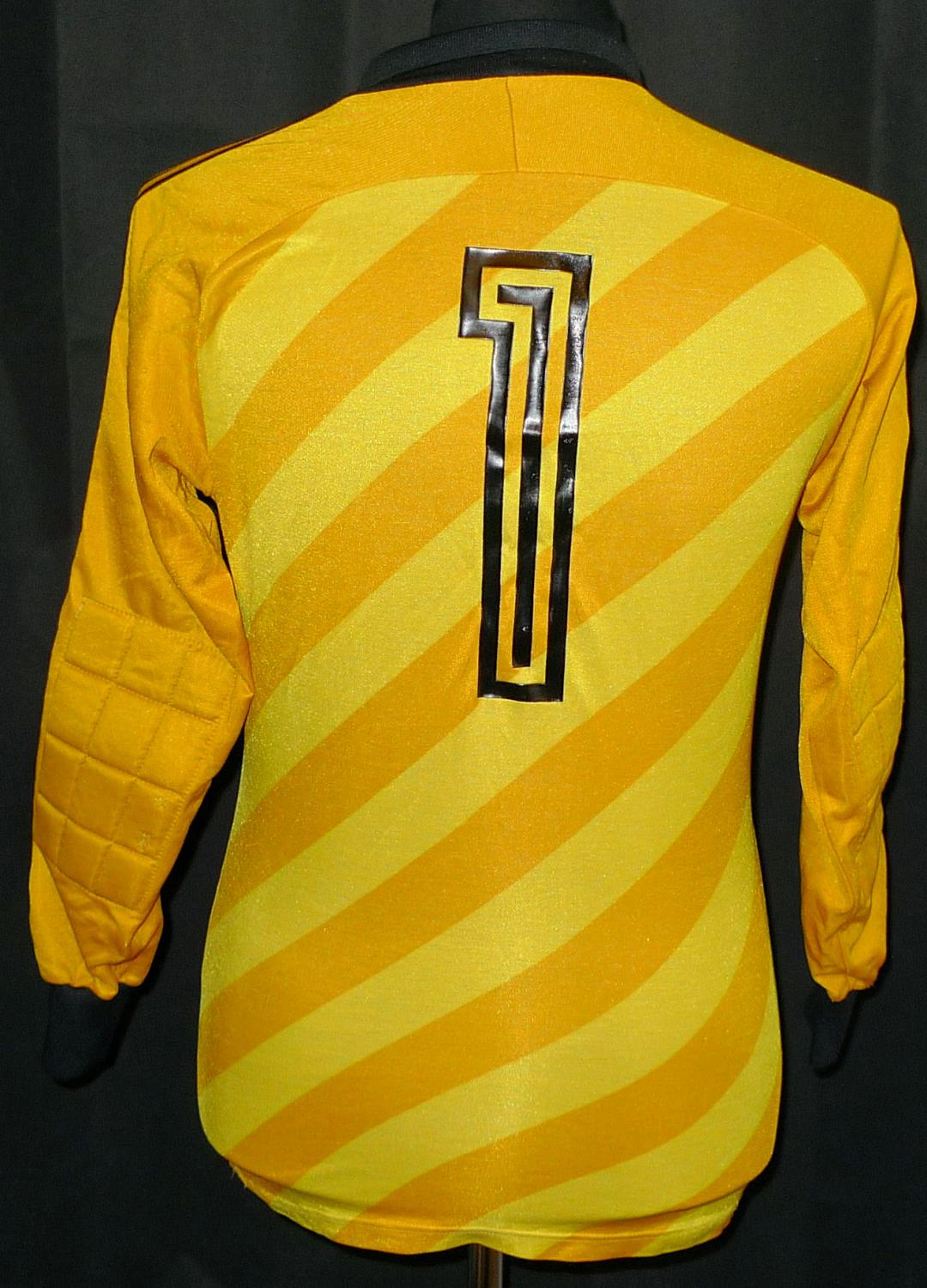 maillot équipe de allemagne gardien 1984-1986 rétro maillot équipe de allemagne gardien 1984-1986 rétro