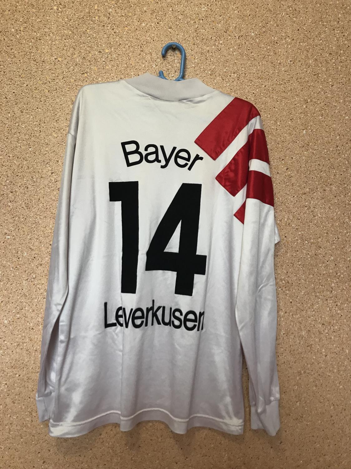 maillot équipe de bayer leverkusen exterieur 1993-1994 rétro maillot équipe de bayer leverkusen exterieur 1993-1994 rétro