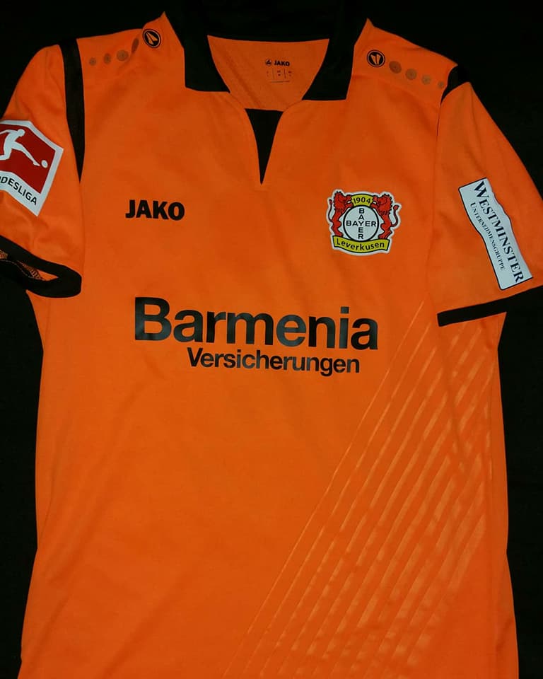 maillot équipe de bayer leverkusen gardien 2017-2018 rétro