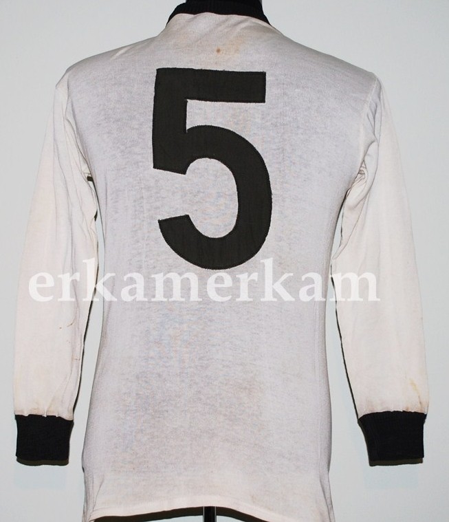 maillot équipe de beşiktaş jk domicile 1978-1979 pas cher maillot équipe de beşiktaş jk domicile 1978-1979 pas cher