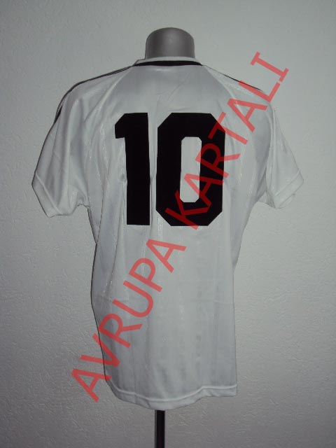maillot équipe de beşiktaş jk domicile 1994-1995 pas cher maillot équipe de beşiktaş jk domicile 1994-1995 pas cher