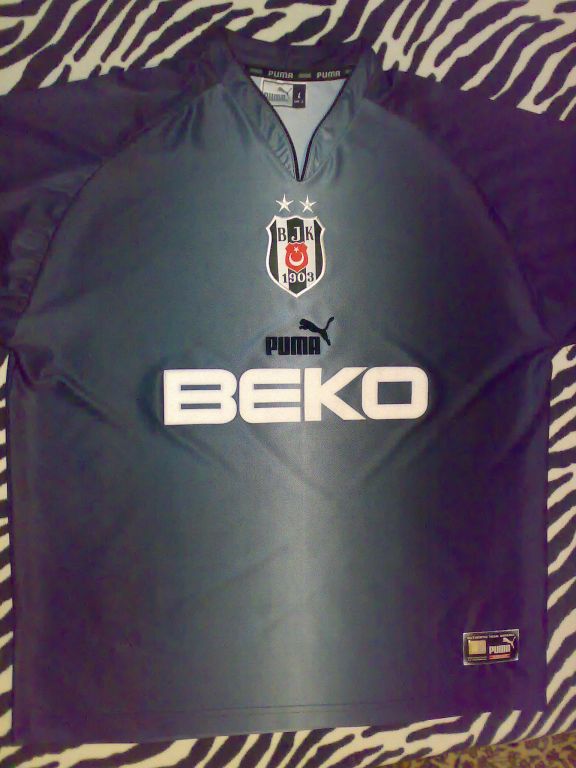 maillot équipe de beşiktaş jk exterieur 2003-2005 pas cher maillot équipe de beşiktaş jk exterieur 2003-2005 pas cher