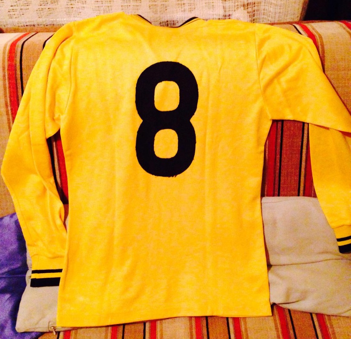 maillot équipe de borussia dortmund domicile 1979-1980 rétro maillot équipe de borussia dortmund domicile 1979-1980 rétro