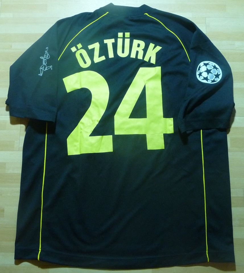 maillot équipe de borussia dortmund exterieur 2001-2002 rétro maillot équipe de borussia dortmund exterieur 2001-2002 rétro