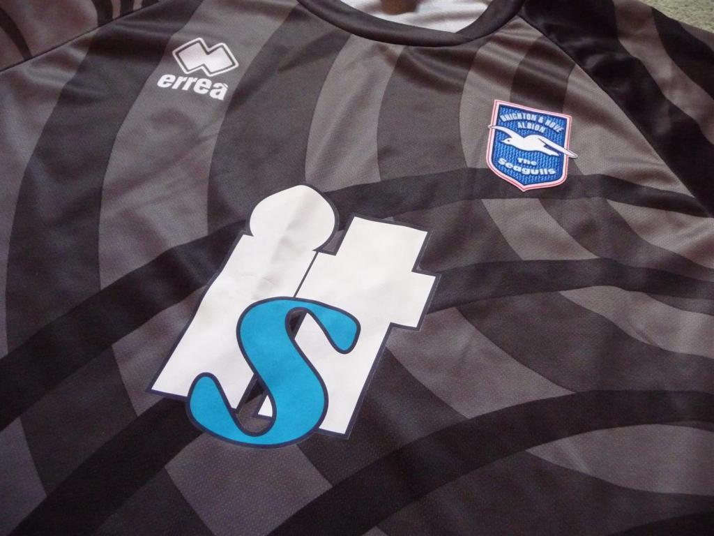 maillot équipe de brighton and hove albion gardien 2009-2010 pas cher maillot équipe de brighton and hove albion gardien 2009-2010 pas cher
