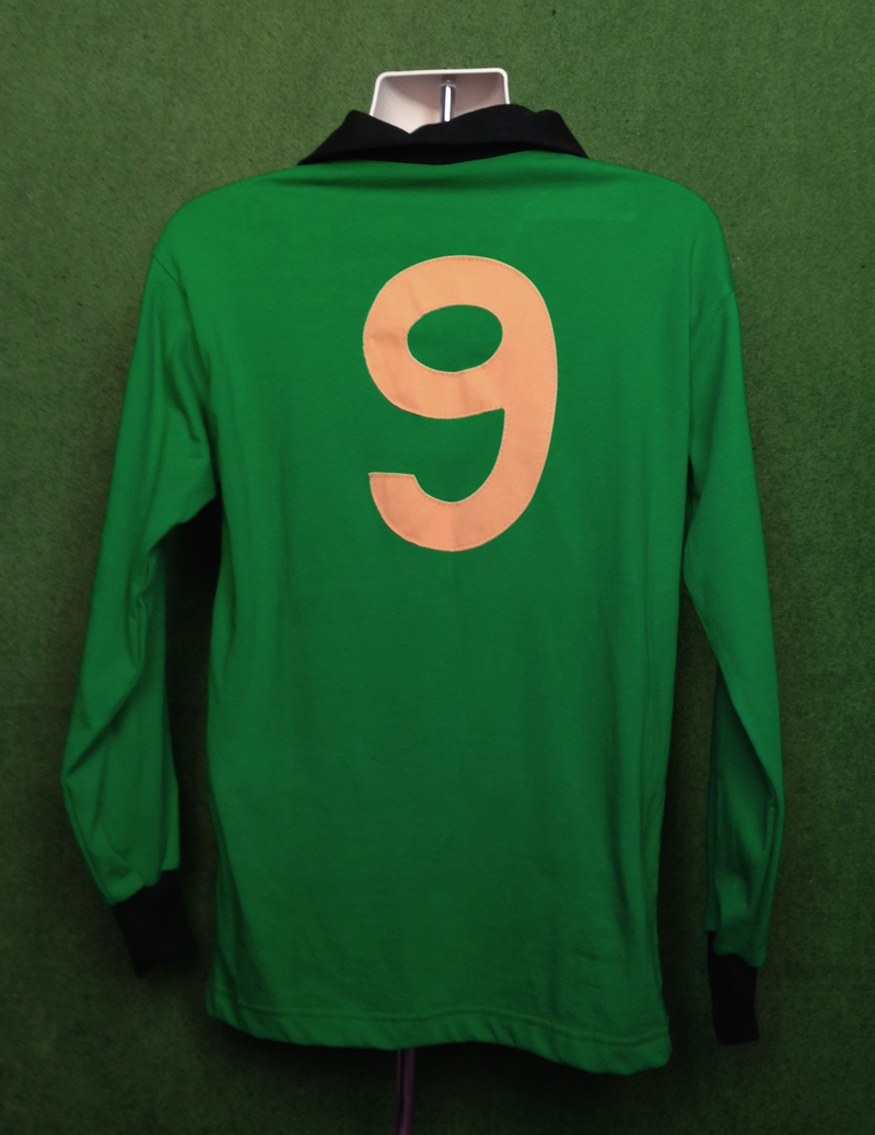 maillot équipe de brighton and hove albion réplique 1975-1977 rétro maillot équipe de brighton and hove albion réplique 1975-1977 rétro