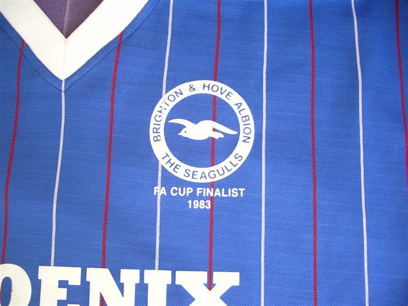 maillot équipe de brighton and hove albion réplique 1983-1984 pas cher maillot équipe de brighton and hove albion réplique 1983-1984 pas cher