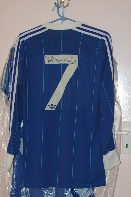 maillot équipe de brighton and hove albion réplique 1983 pas cher maillot équipe de brighton and hove albion réplique 1983 pas cher