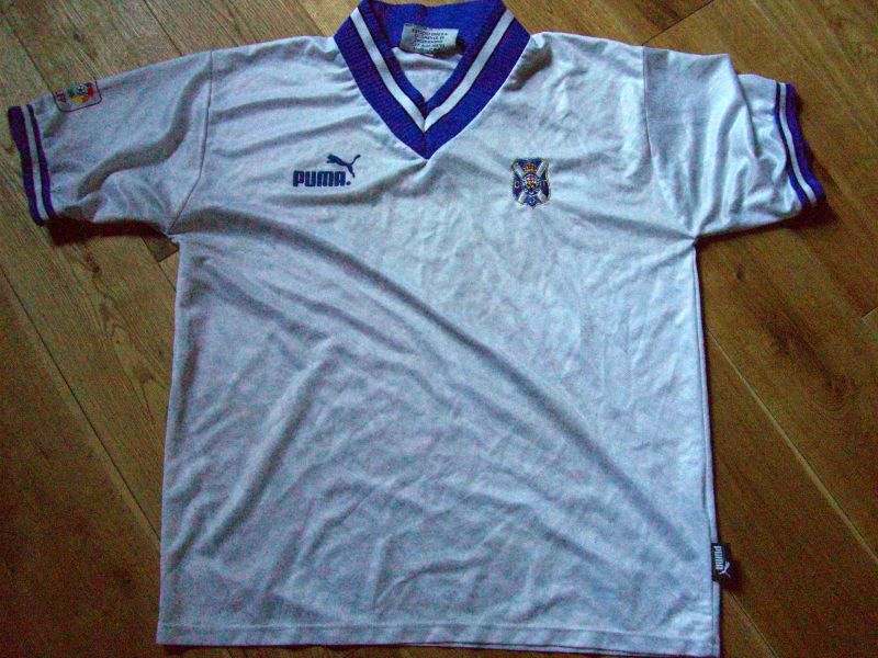 maillot équipe de cd tenerife domicile 1995-1996 pas cher