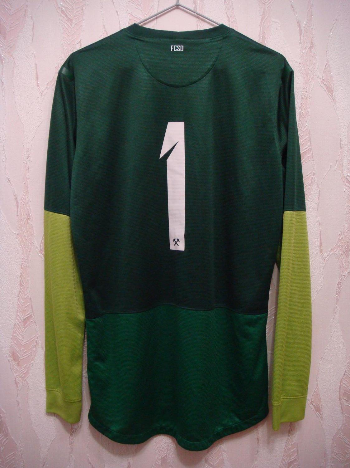maillot équipe de chakhtar donetsk gardien 2012-2013 rétro maillot équipe de chakhtar donetsk gardien 2012-2013 rétro