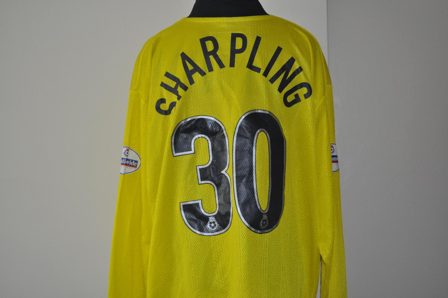 maillot équipe de crystal palace fc third 2001-2002 rétro maillot équipe de crystal palace fc third 2001-2002 rétro