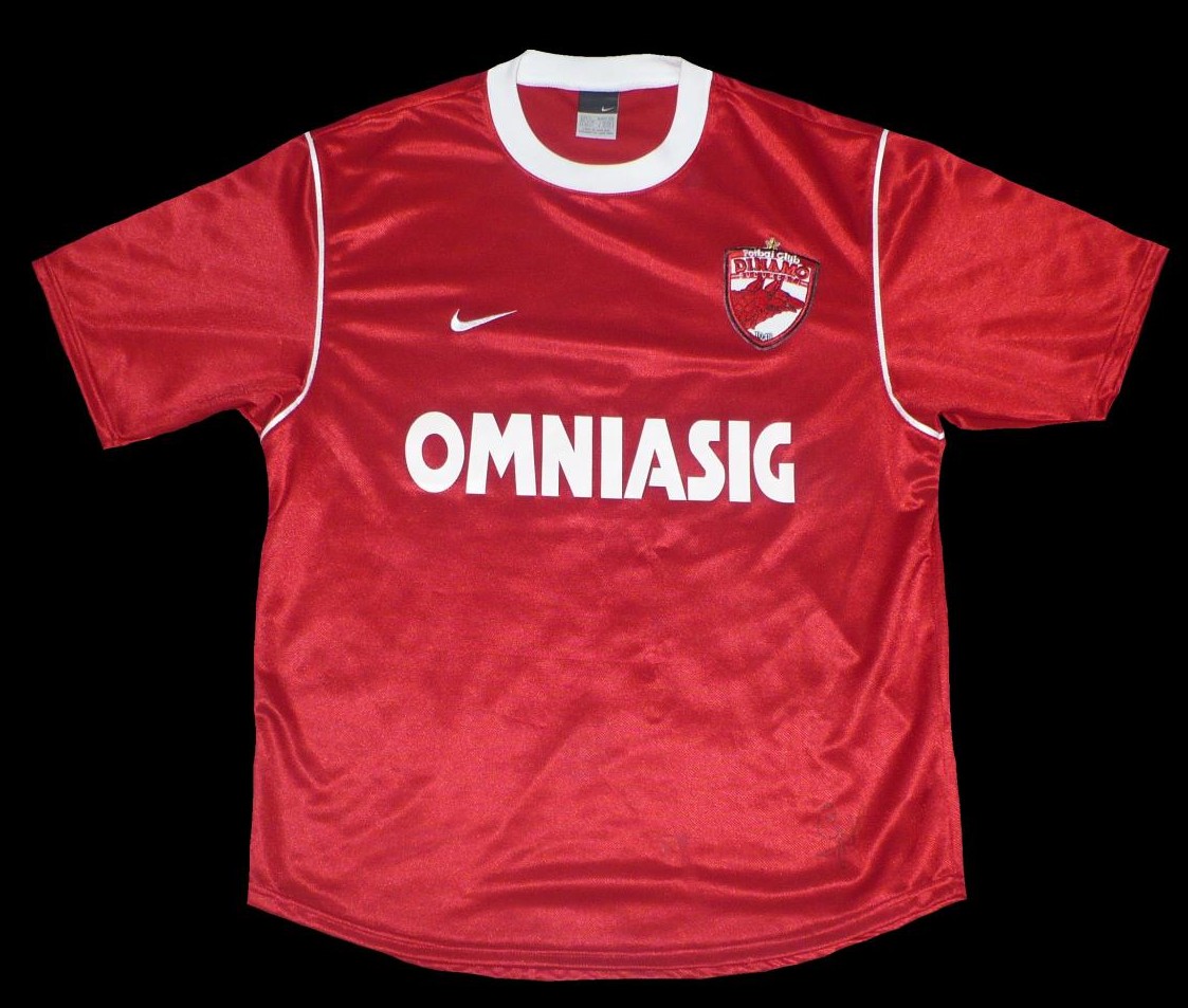 maillot équipe de dinamo bucarest domicile 2006-2007 pas cher