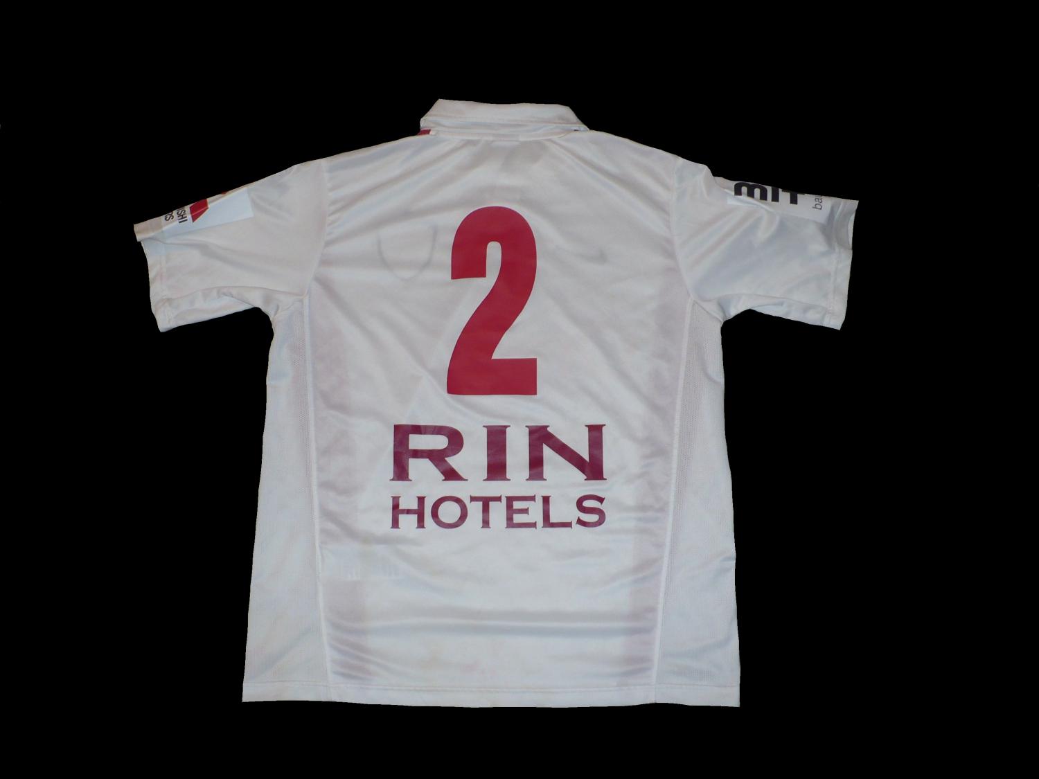 maillot équipe de dinamo bucarest exterieur 2010-2011 pas cher maillot équipe de dinamo bucarest exterieur 2010-2011 pas cher