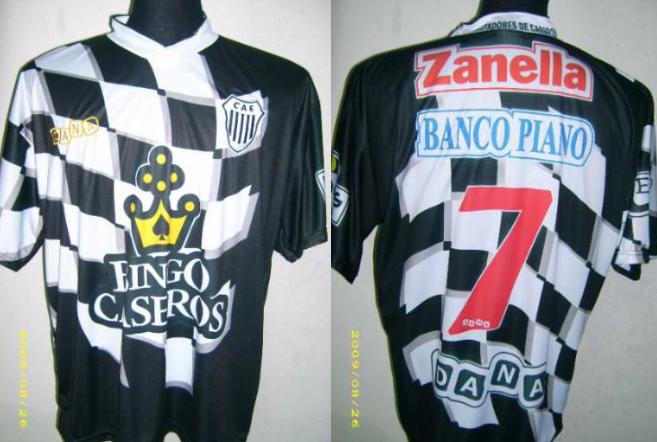 maillot équipe de estudiantes domicile 2009 rétro