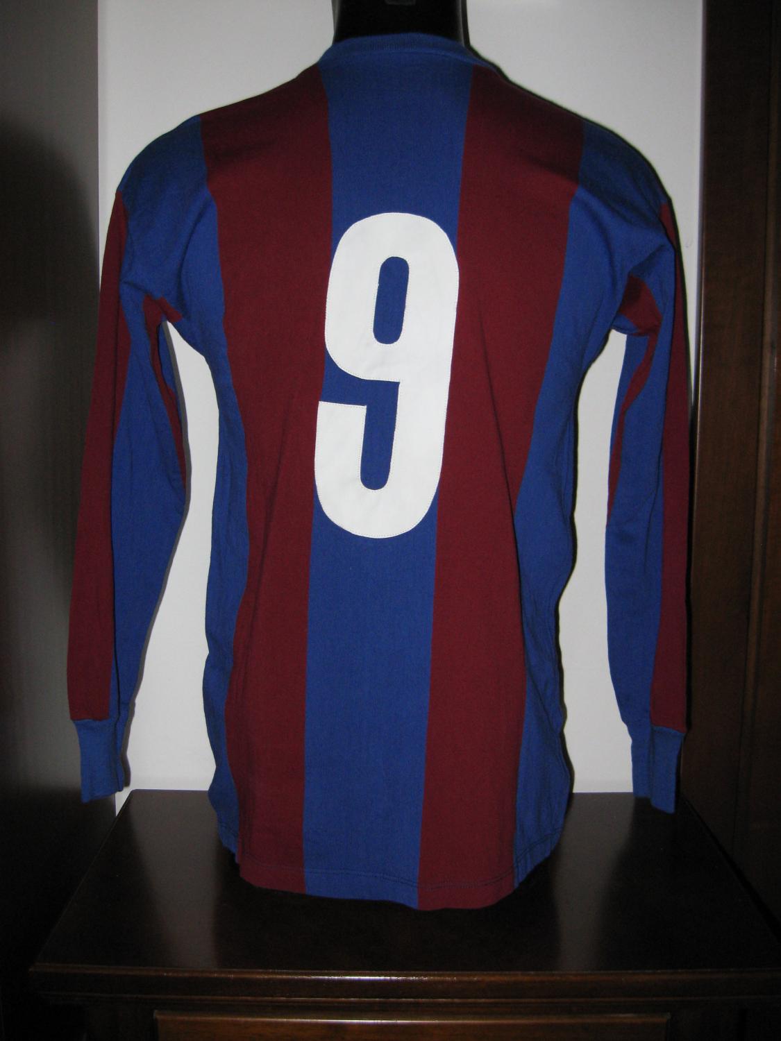 maillot équipe de fc barcelone domicile 1974 pas cher maillot équipe de fc barcelone domicile 1974 pas cher
