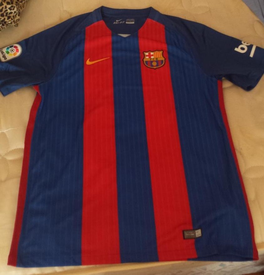 maillot équipe de fc barcelone domicile 2016-2017 pas cher
