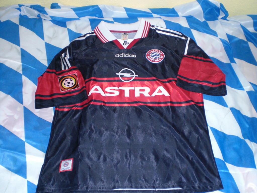 maillot équipe de fc bayern munich domicile 1997-1999 rétro