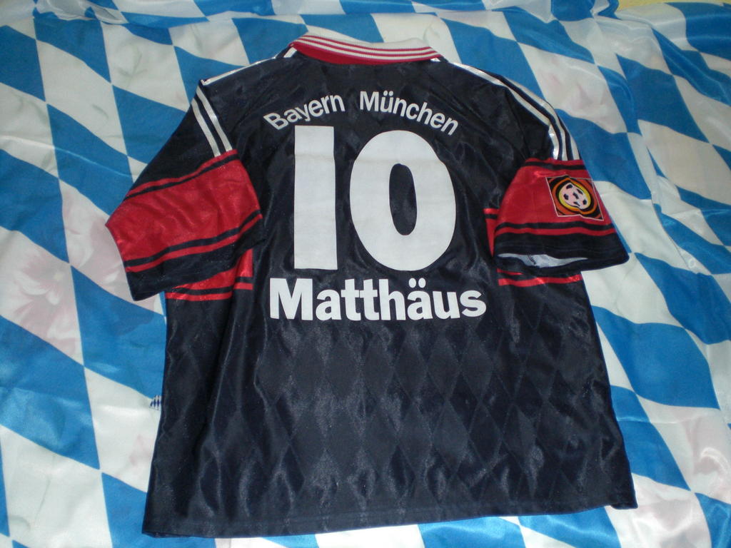 maillot équipe de fc bayern munich domicile 1997-1999 rétro