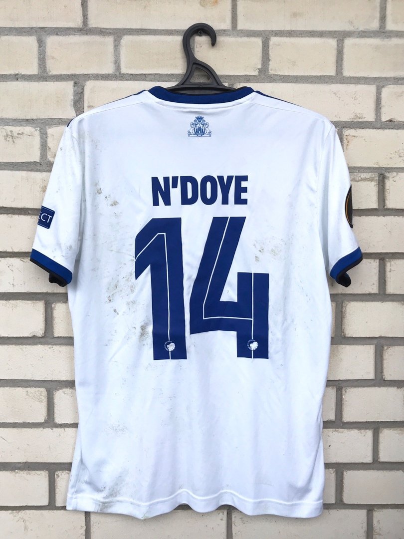 maillot équipe de fc copenhague domicile 2018-2019 pas cher maillot équipe de fc copenhague domicile 2018-2019 pas cher