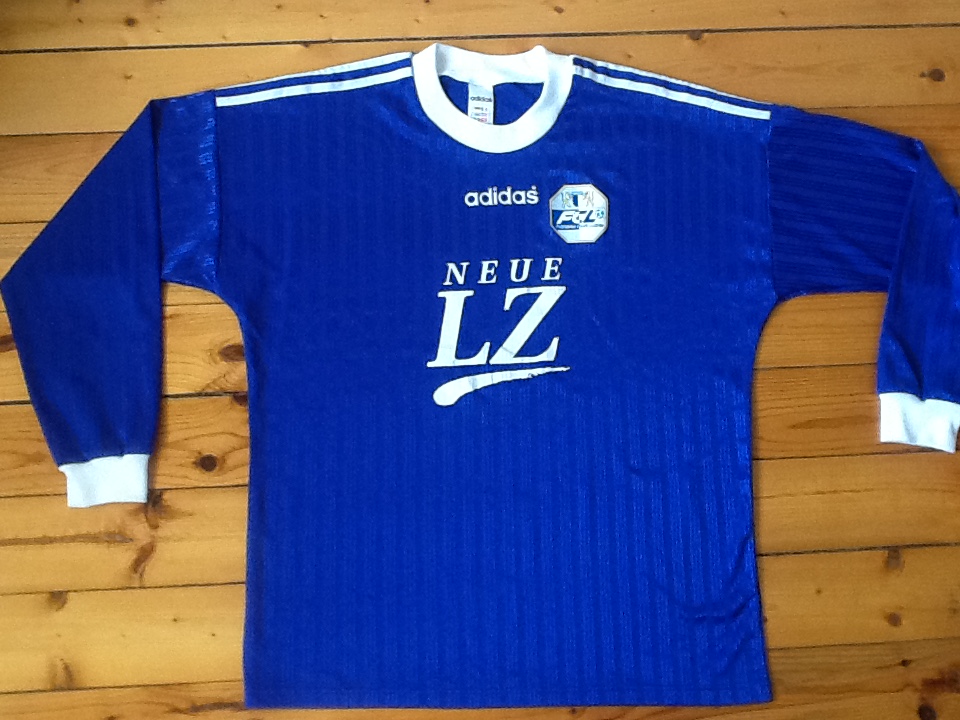 maillot équipe de fc lucerne domicile 1996-1997 rétro