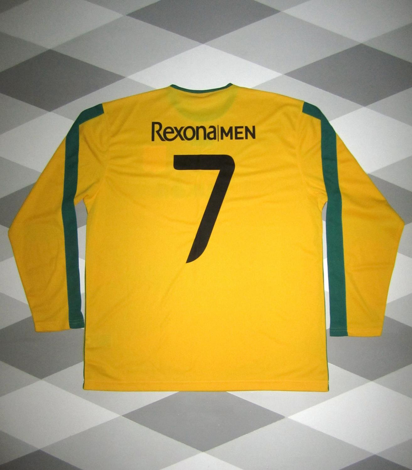maillot équipe de fc zimbru chișinău domicile 2011-2012 rétro maillot équipe de fc zimbru chișinău domicile 2011-2012 rétro