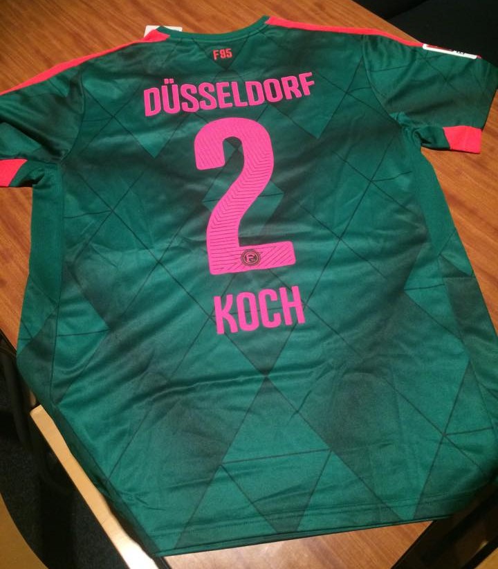maillot équipe de fortuna düsseldorf third 2015-2016 pas cher maillot équipe de fortuna düsseldorf third 2015-2016 pas cher