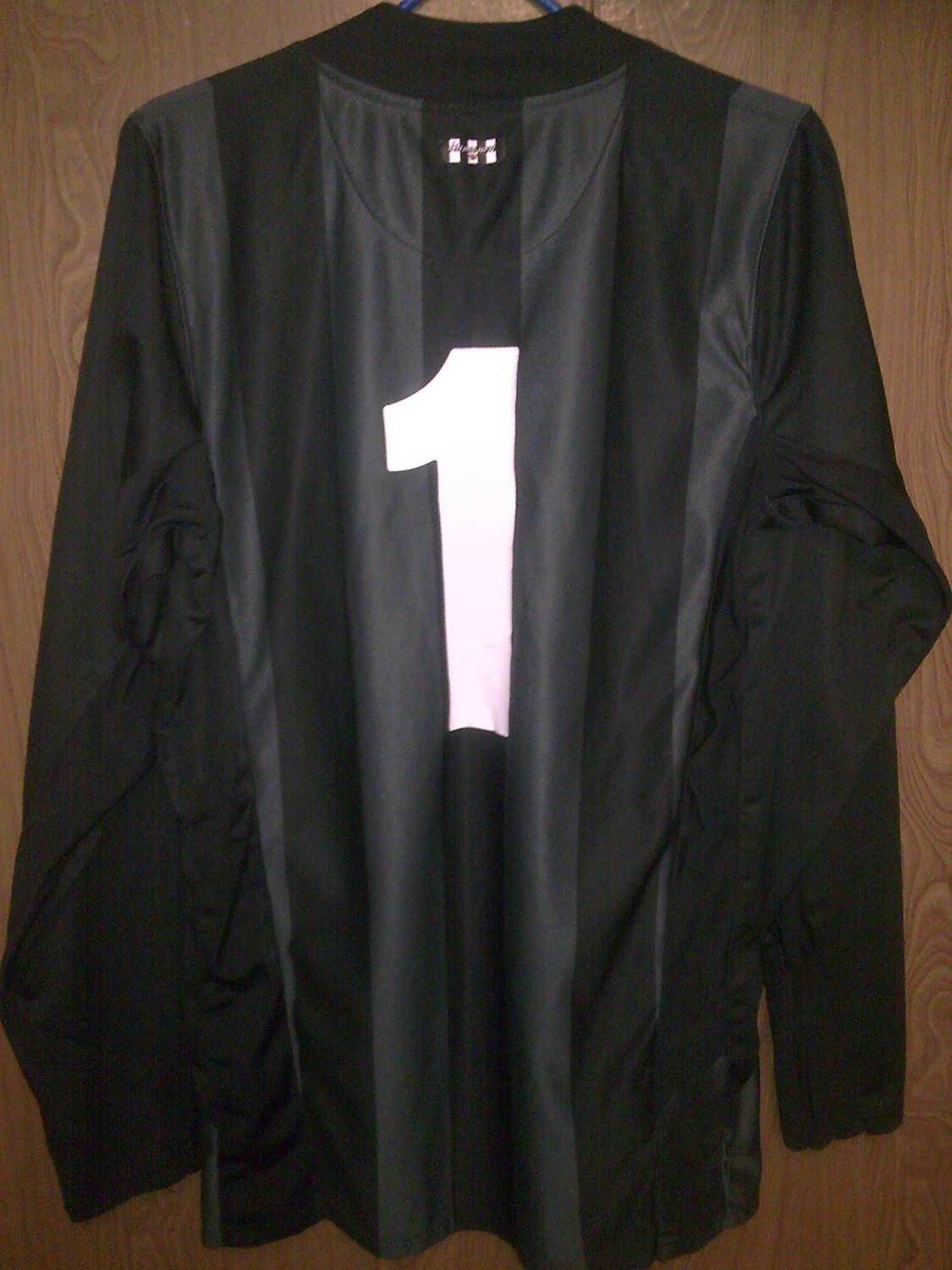 maillot équipe de juventus fc gardien 2007-2008 rétro maillot équipe de juventus fc gardien 2007-2008 rétro