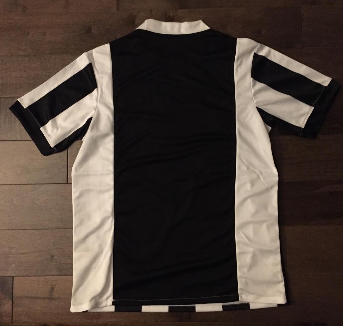 maillot équipe de juventus fc particulier 2017-2018 pas cher maillot équipe de juventus fc particulier 2017-2018 pas cher