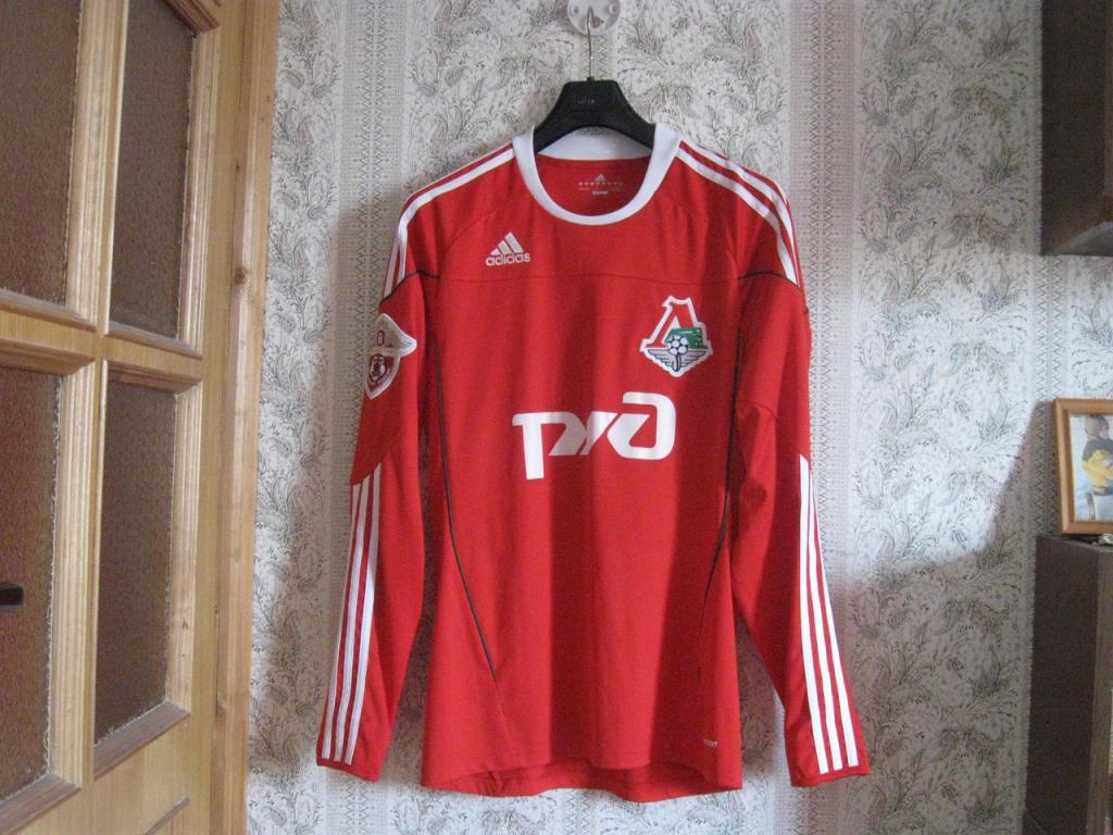 maillot équipe de lokomotiv moscou domicile 2010 rétro