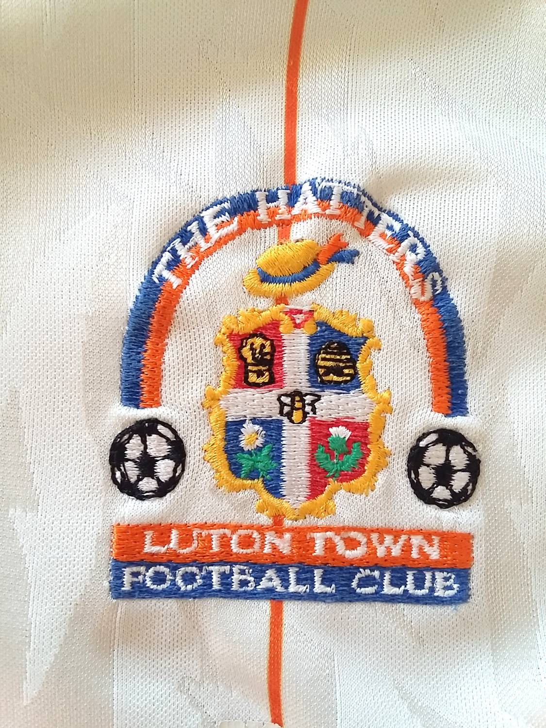 maillot équipe de luton town domicile 1994-1995 rétro maillot équipe de luton town domicile 1994-1995 rétro