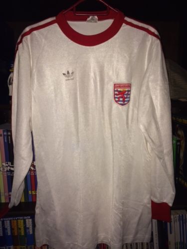 maillot équipe de luxembourg domicile 1984-1985 rétro