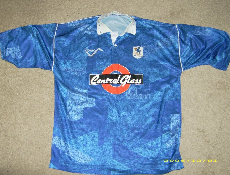 maillot équipe de macclesfield town domicile 1992-1993 rétro
