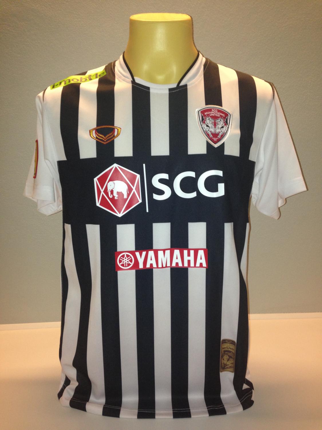 maillot équipe de muangthong united exterieur 2012 rétro